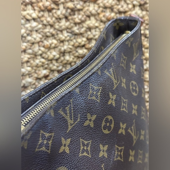 Louis Vuitton Looping GM Monogram - Picture 9 of 10